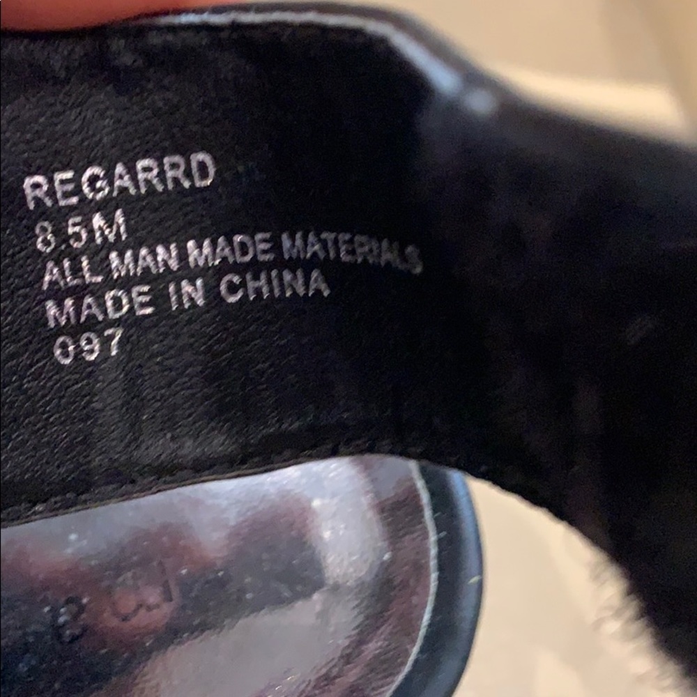 Shoes - Picture 2 of 4